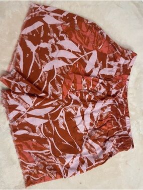 Royalty For Me Pink and Rust Leaf-Print Elastic Waist Shorts size M NWOT